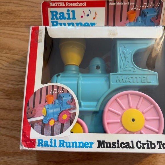 Mattel Rail Runner Musical Crib Train Toy in Box From 1983 Pastel Blue Pink - Picture 3 of 7